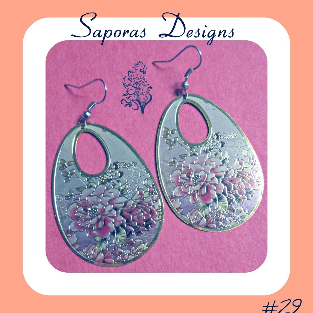 Tear Drop Flower Dangle Design Earrings